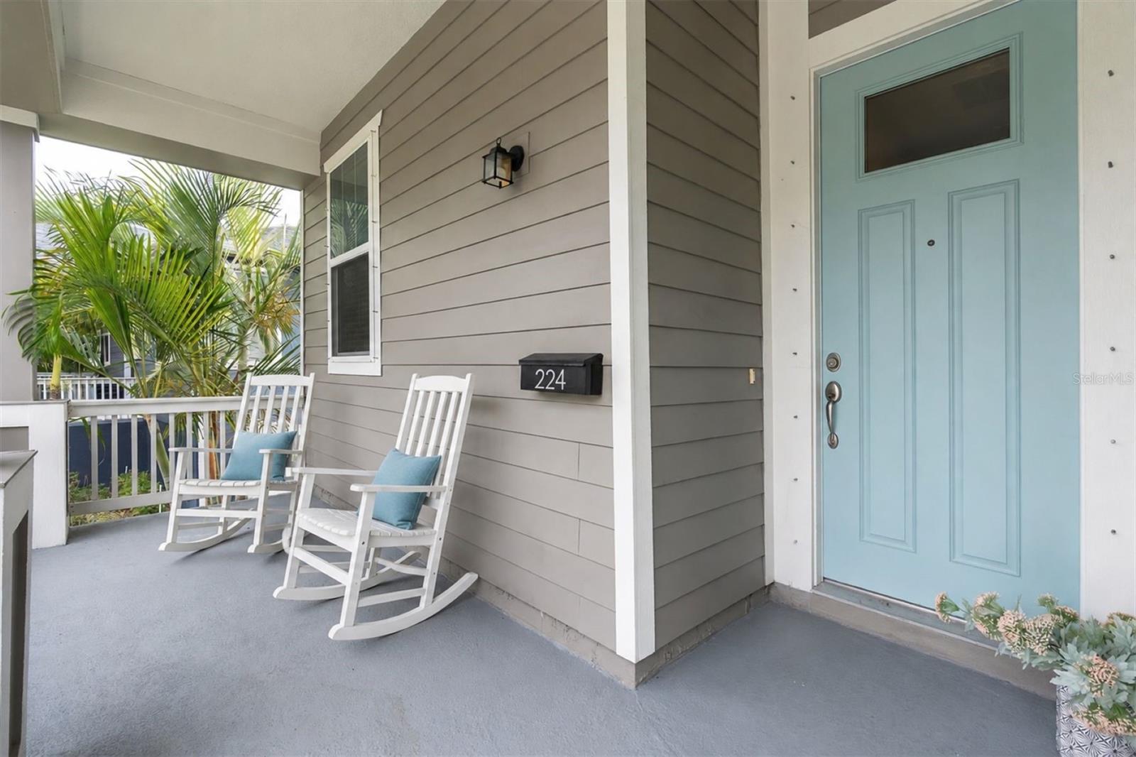 224 Jefferson Circle, FL