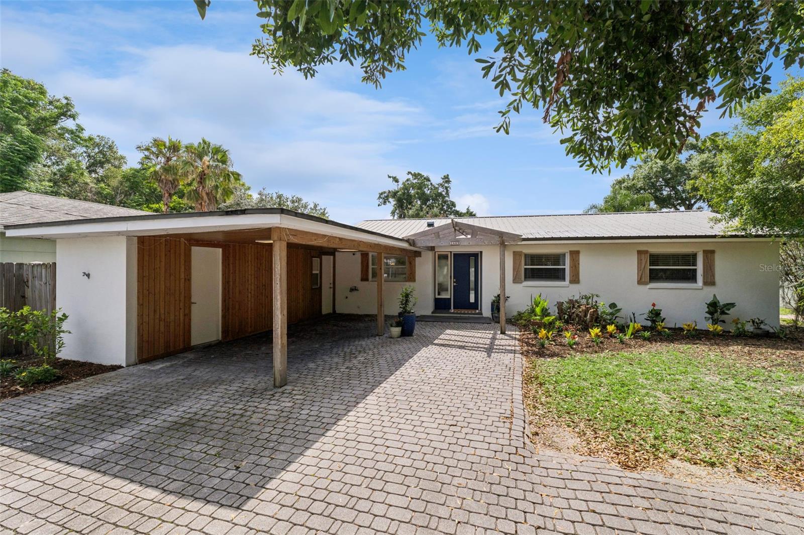 2609 Crystal Lake Drive, FL