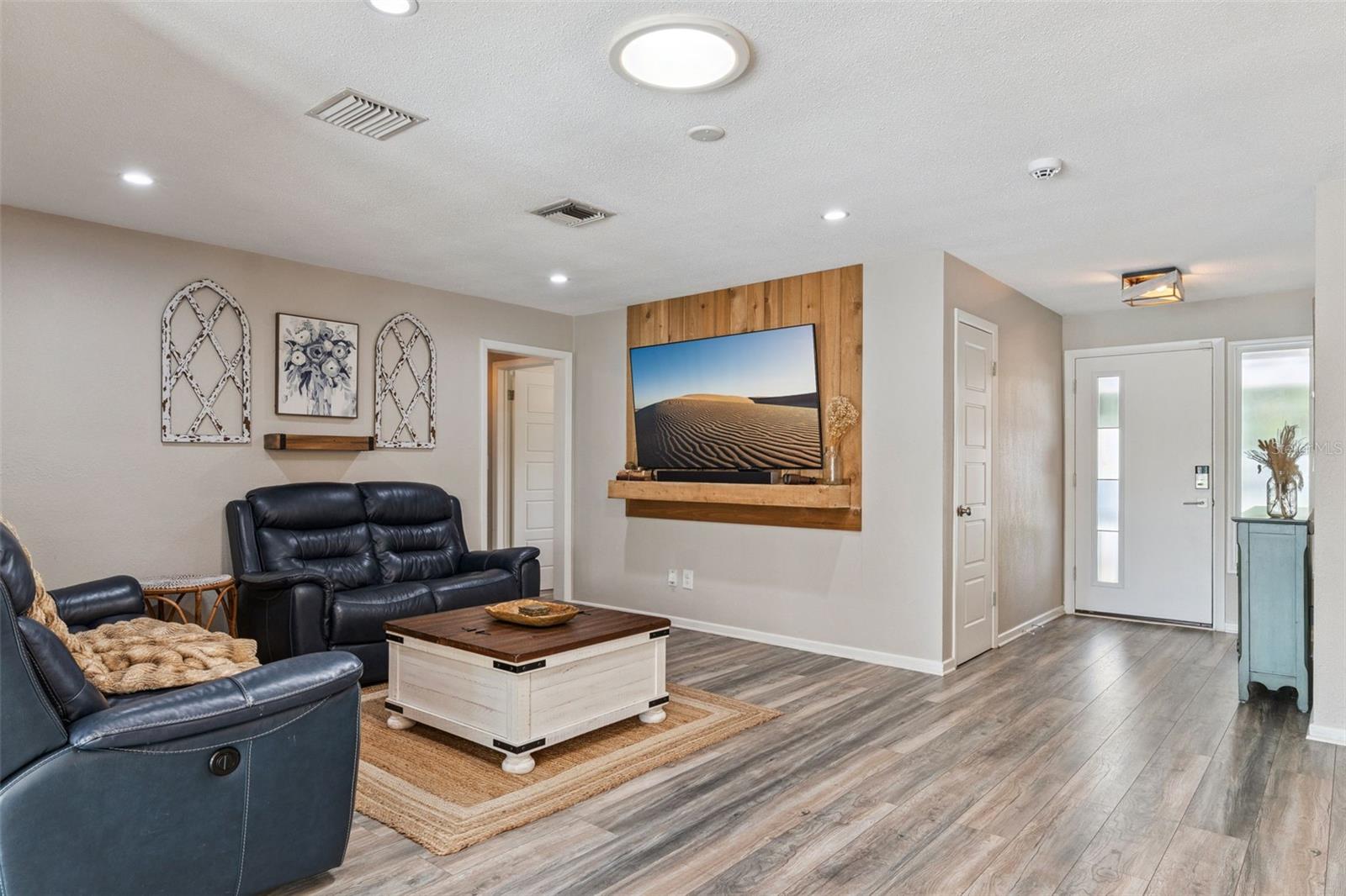 2609 Crystal Lake Drive, FL