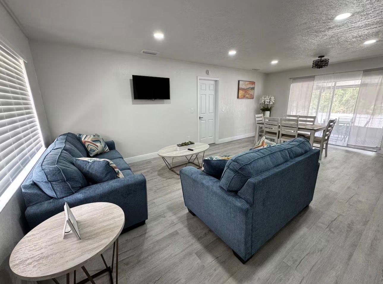 5120 Landover Boulevard, FL