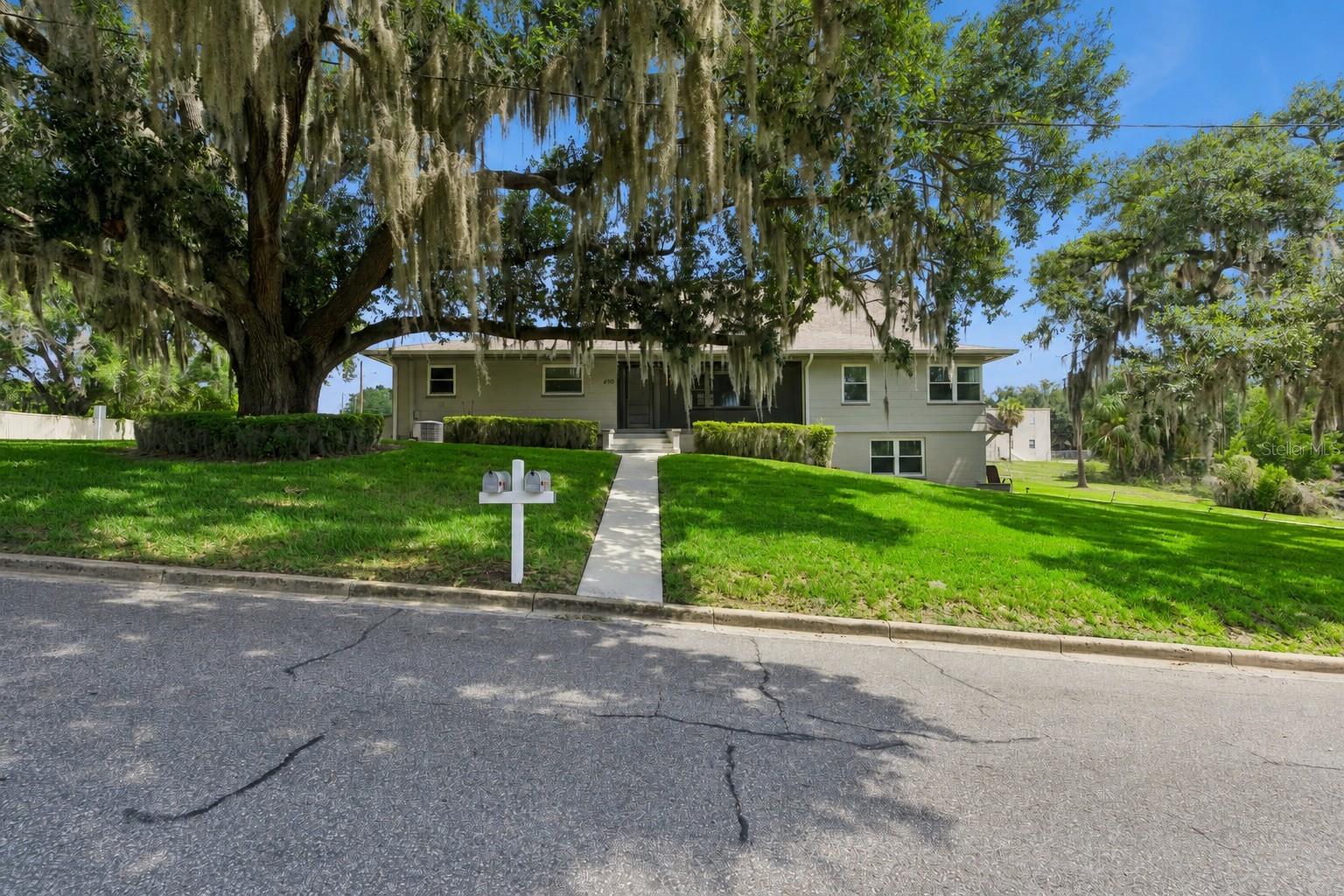 490 Desoto Street, FL