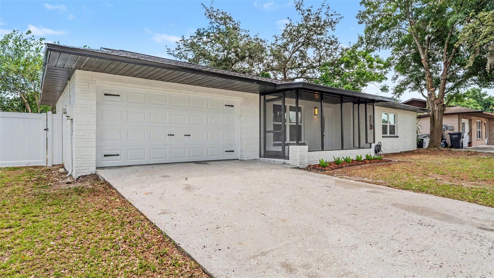 1151 Oakhill Street, FL