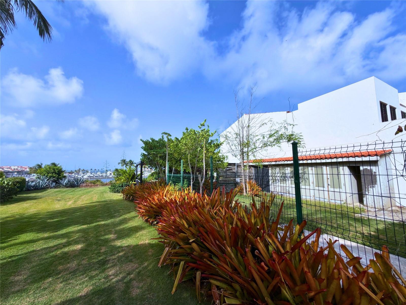 24.25 Harborview Road, PR