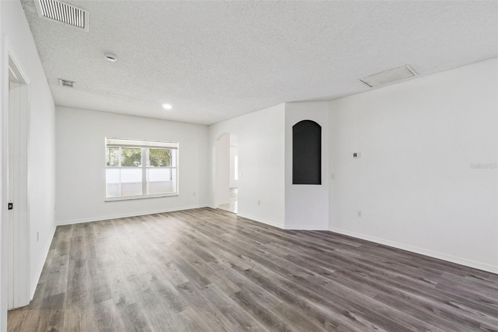 931 Van Loon Court, FL