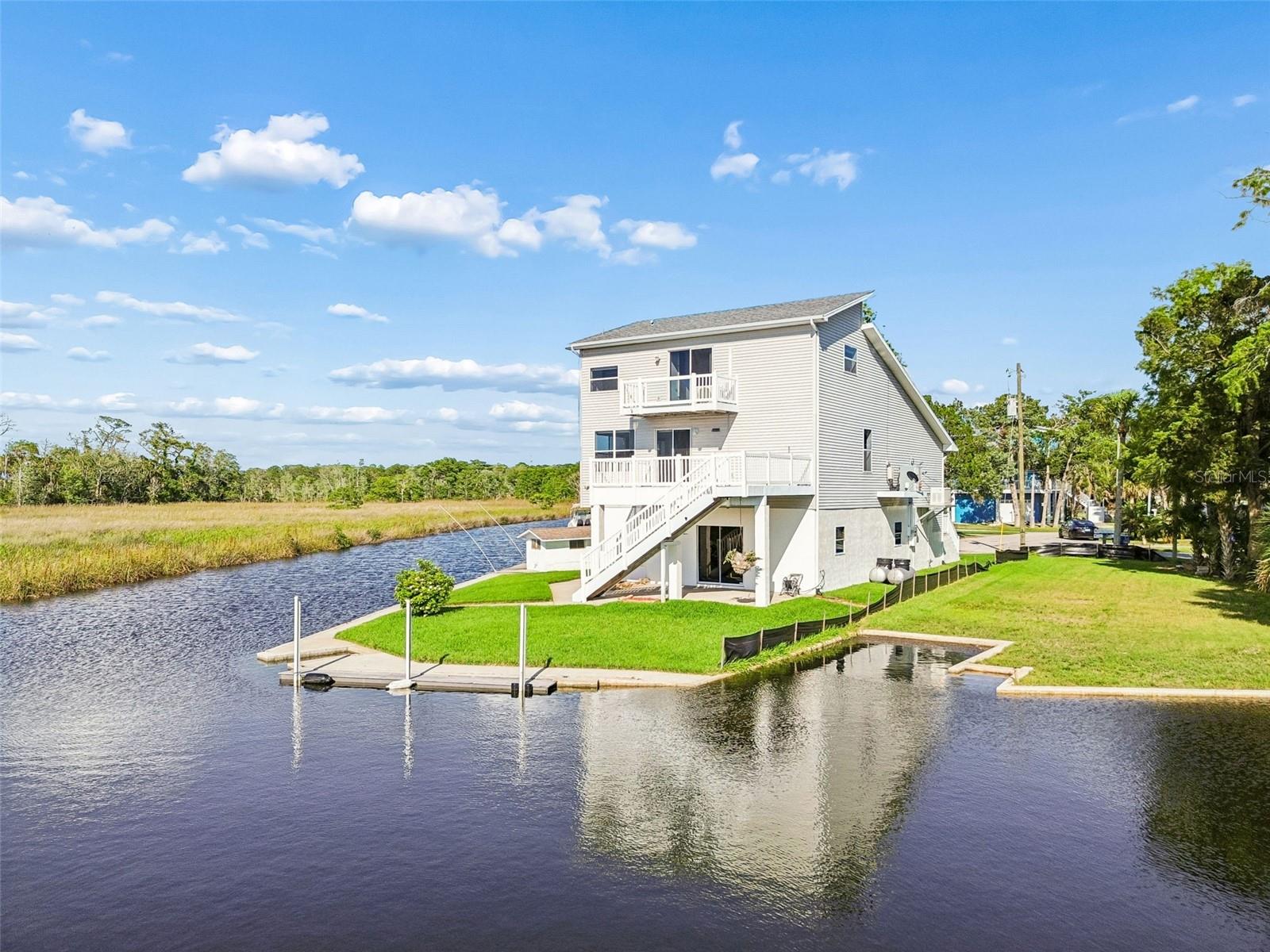 5247 Tropical Point, FL
