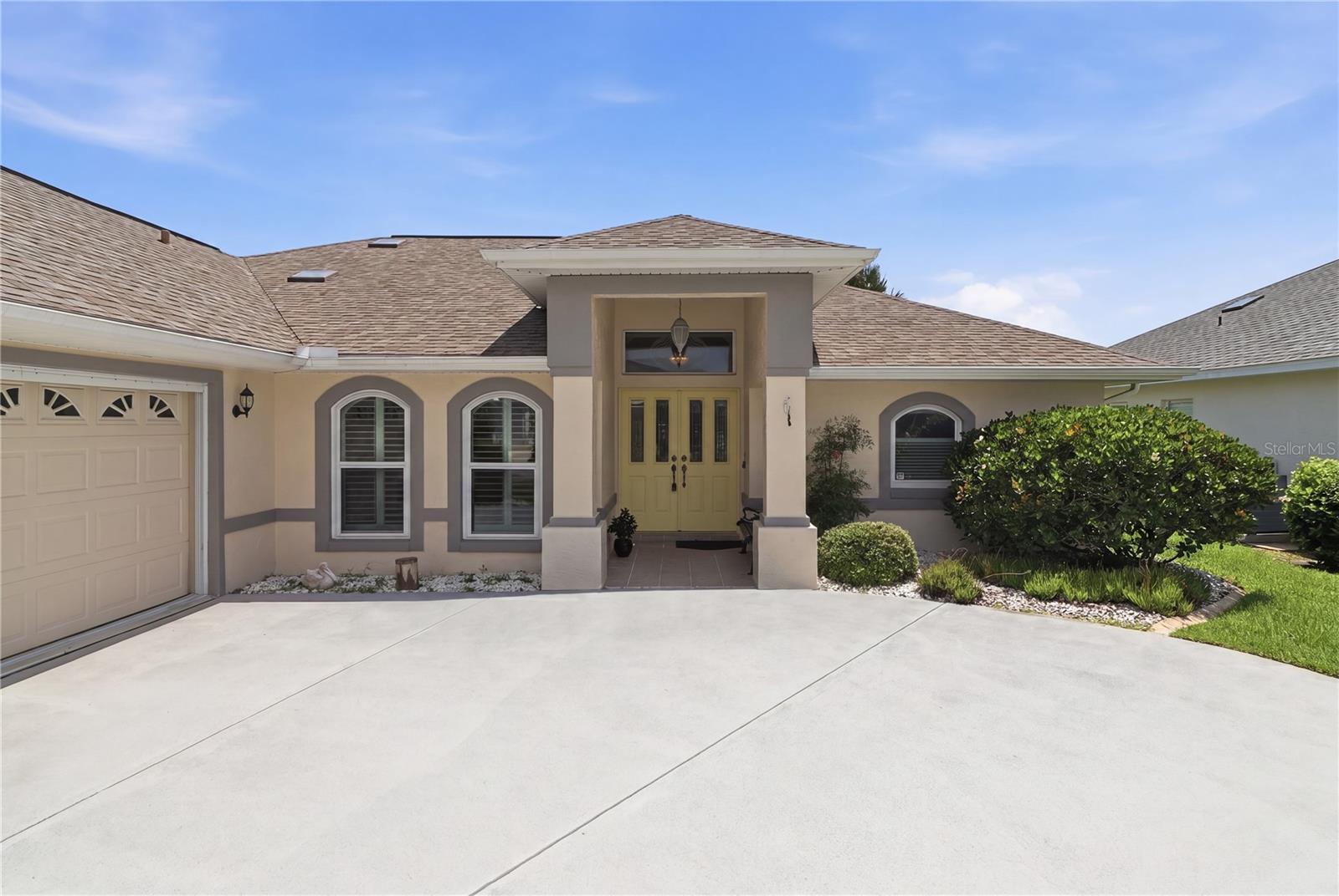 13 College Court, FL
