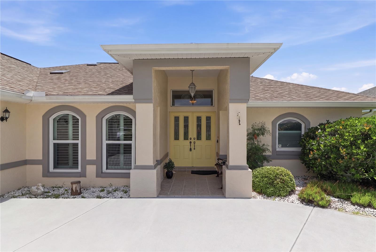 13 College Court, FL