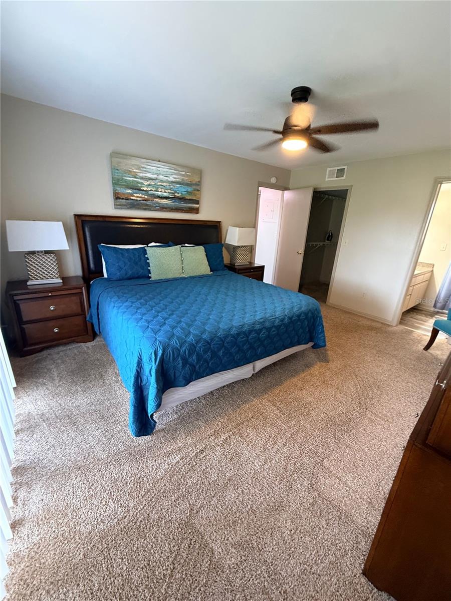 2490 Sweetwater Club Circle, FL