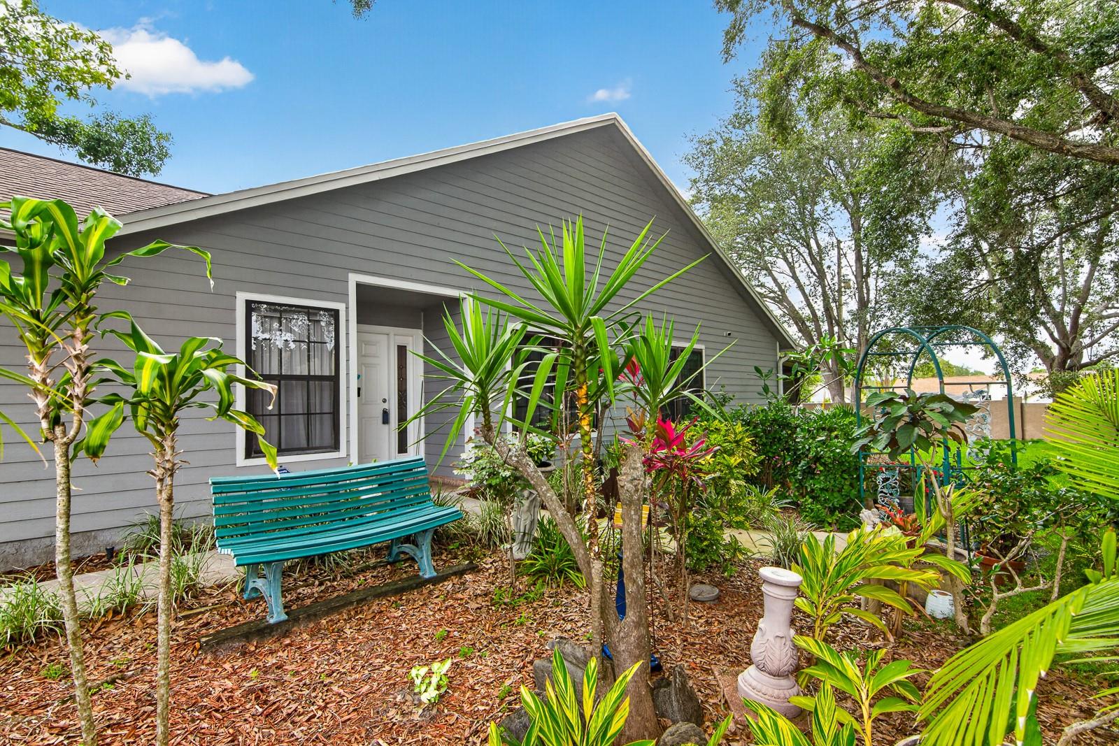 2728 Bentley Drive, FL