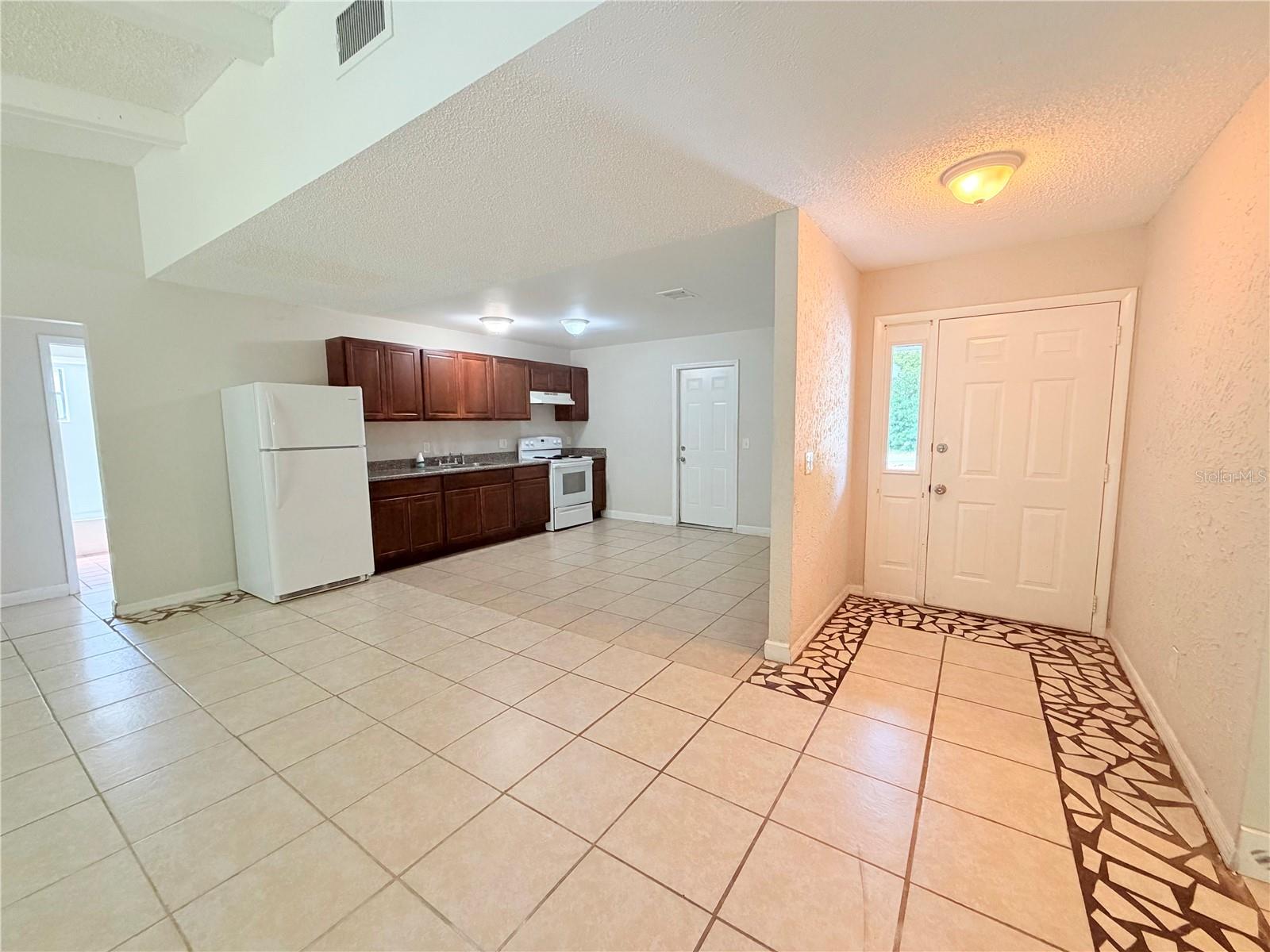 336 Montgomery Court, FL