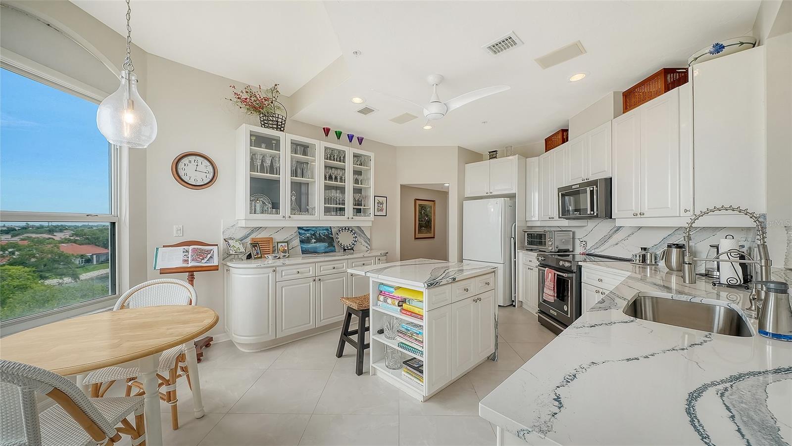 5420 Eagles Point Circle, FL