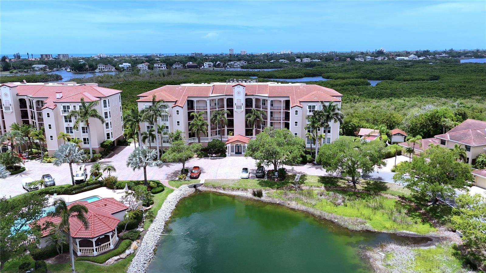 5420 Eagles Point Circle, FL