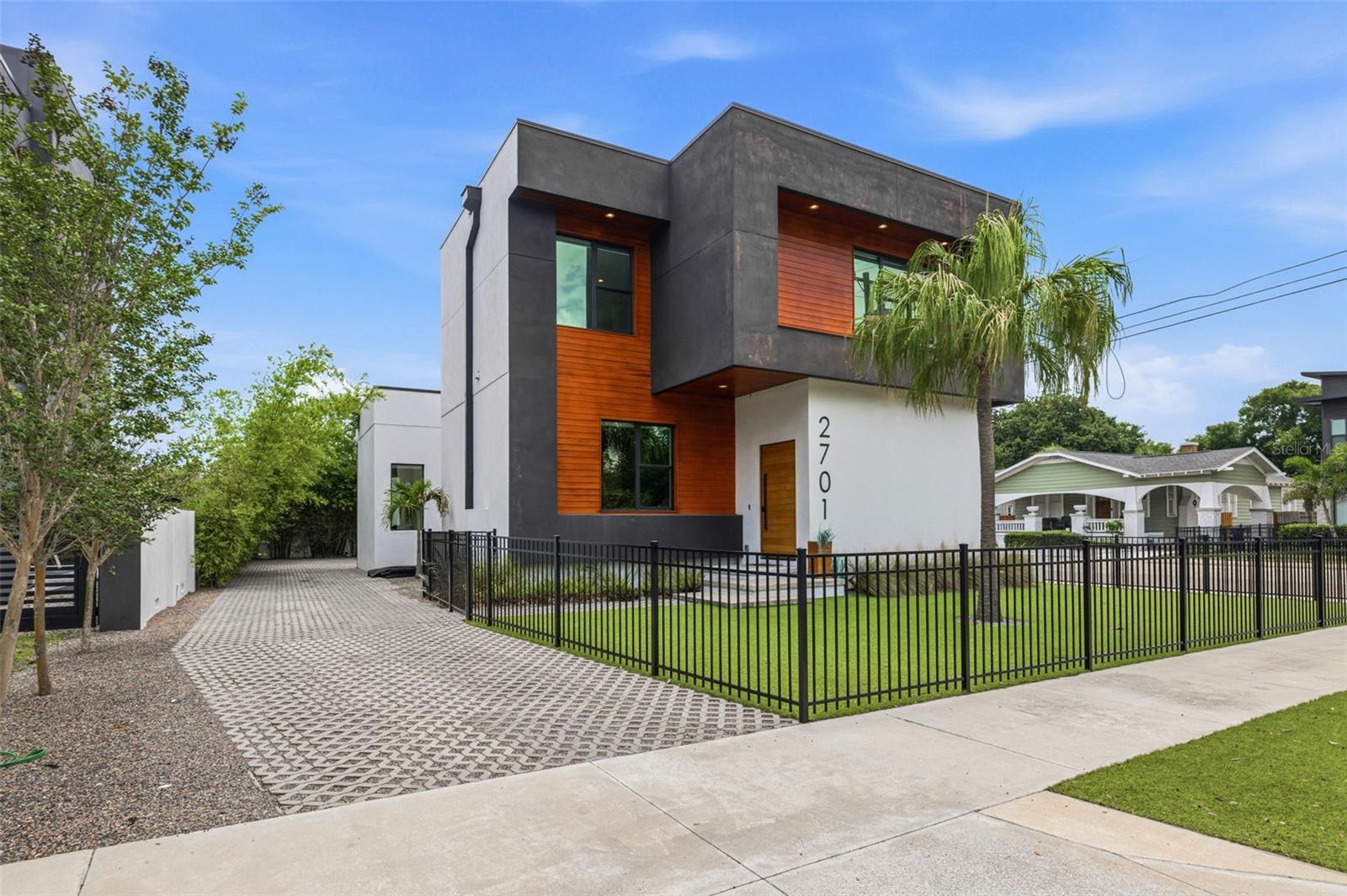 2701 Poplar Avenue, FL