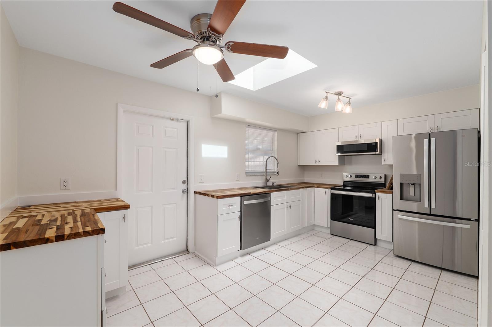 2080 2nd Street, FL