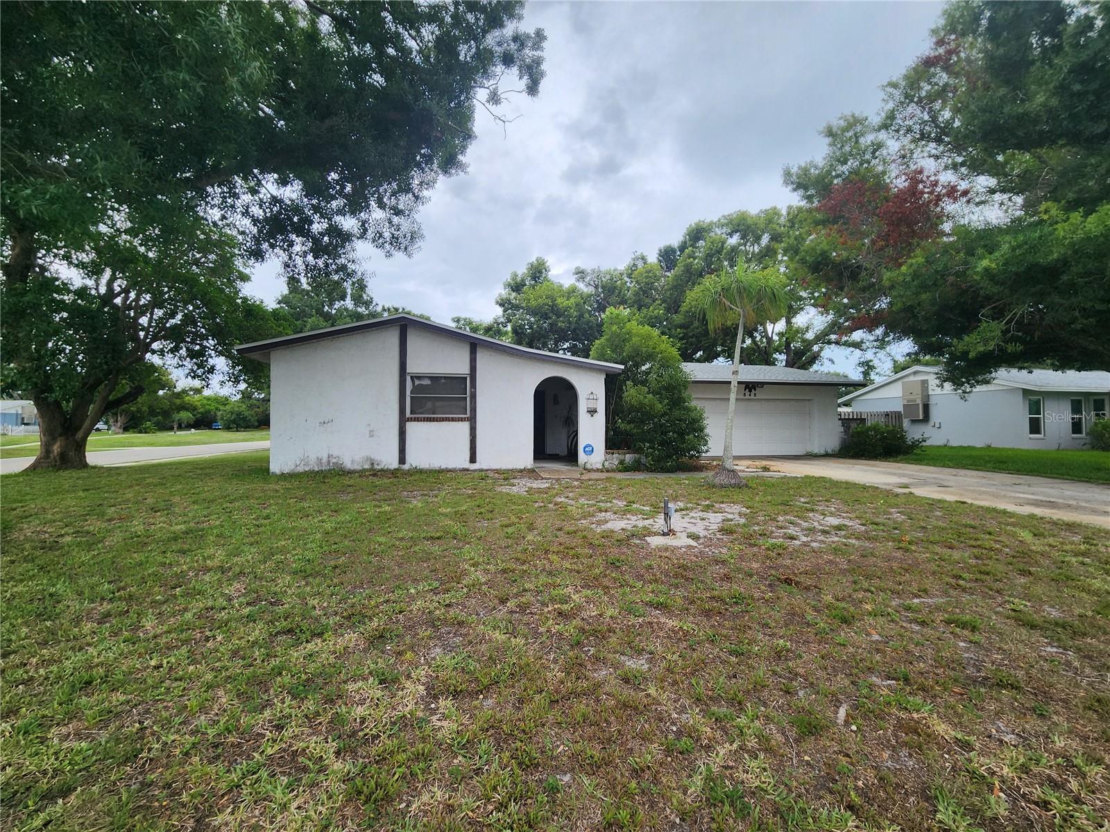 848 Ponderosa Pine Lane, FL