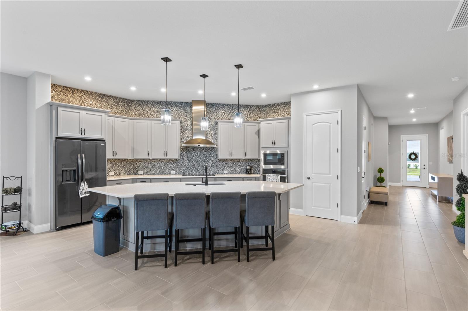 6526 Circle Rock Way, FL