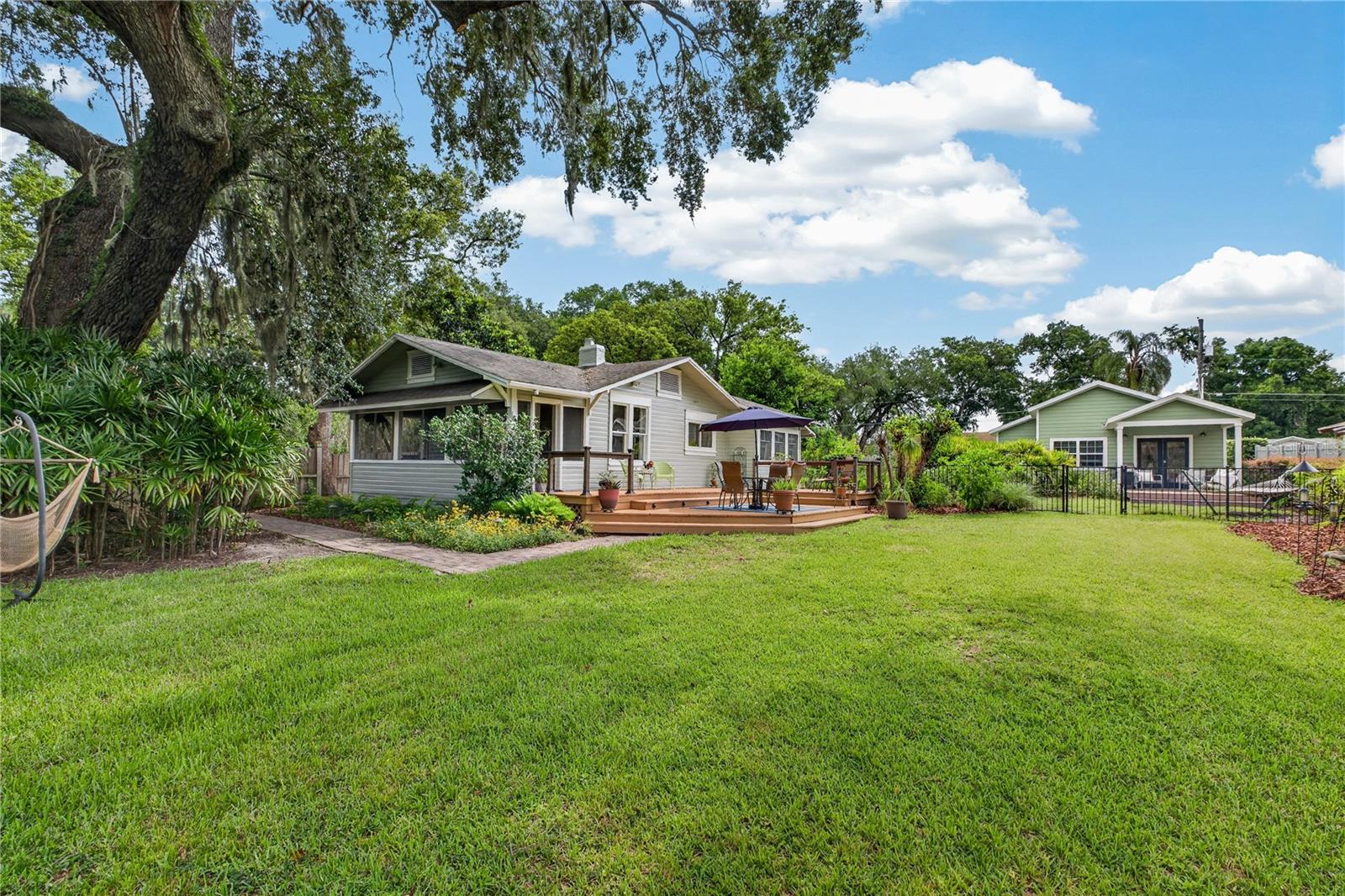 1800 Carlton Drive, FL