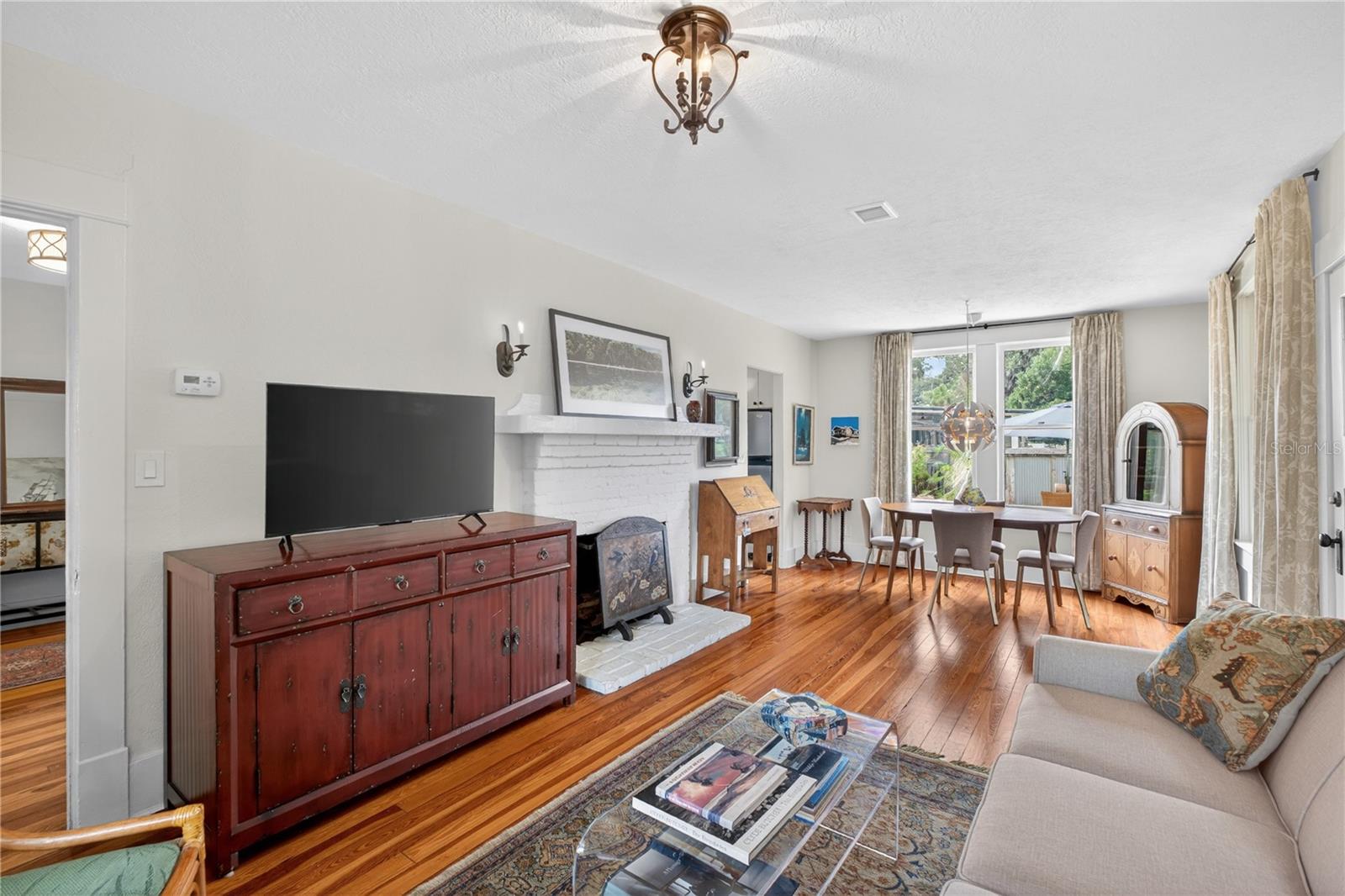 1800 Carlton Drive, FL