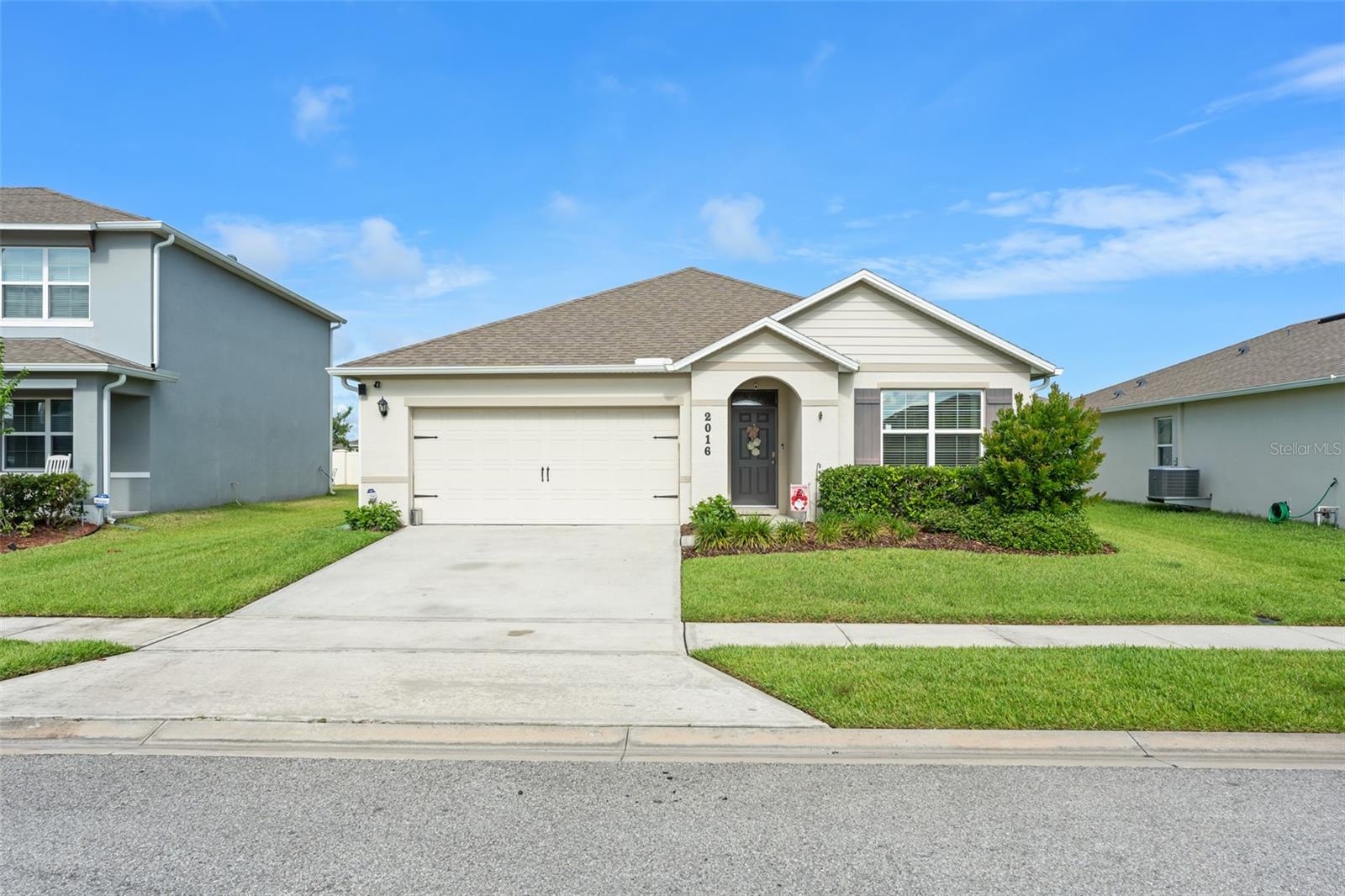 2016 White Pelican Terrace, FL