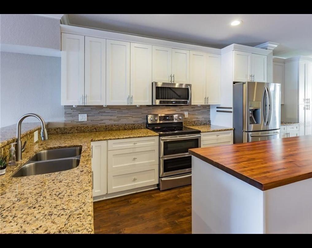 2644 Sabal Springs Drive, FL
