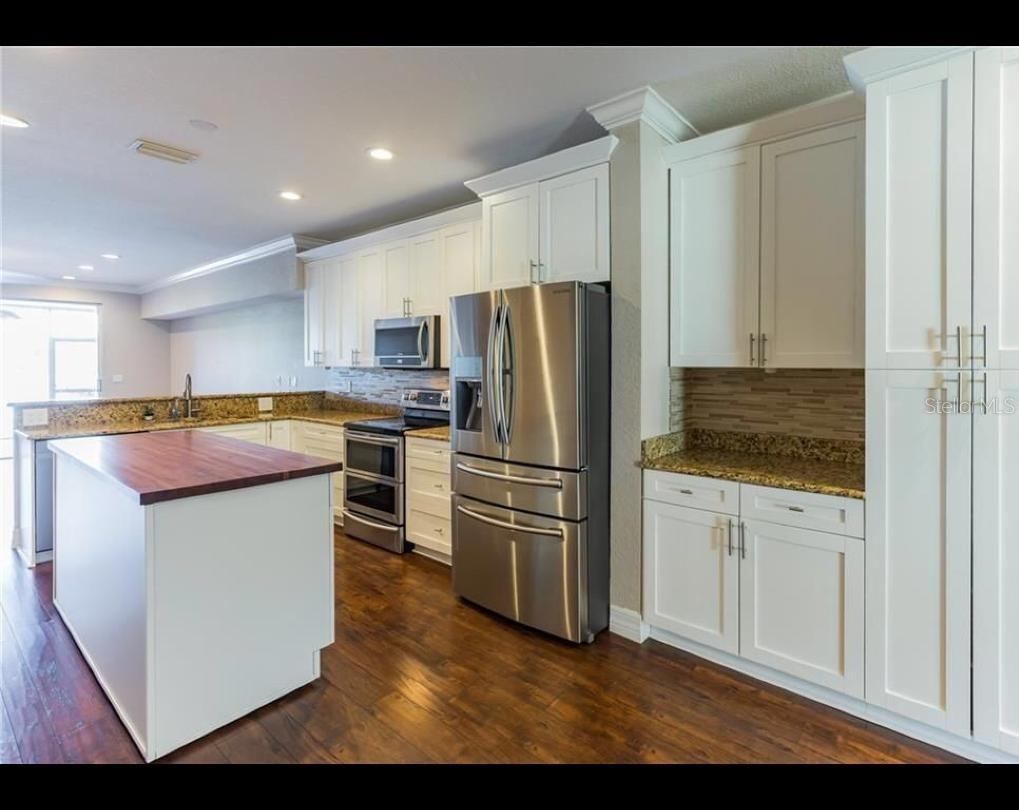 2644 Sabal Springs Drive, FL