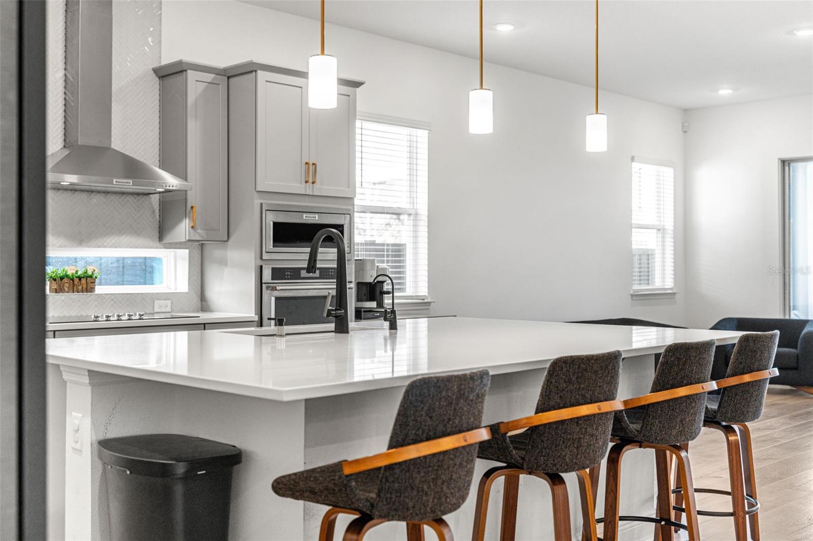 3085 Expedition Drive, FL