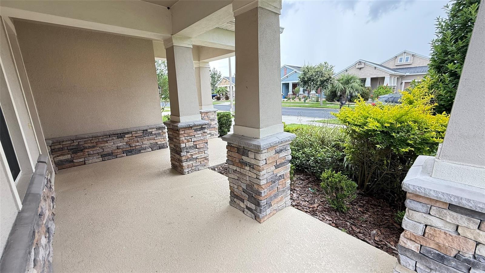 32612 Harmony Oaks Drive, FL