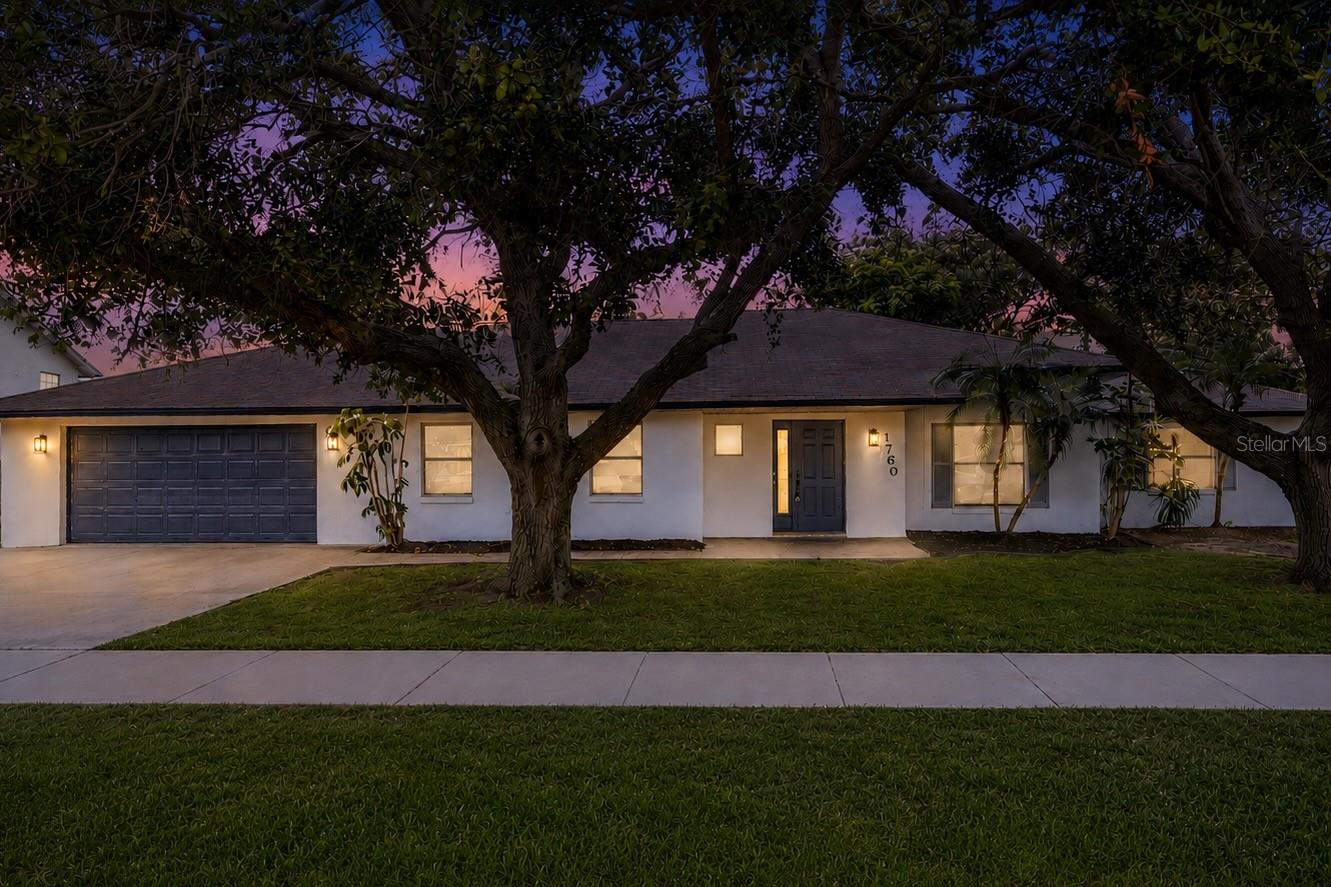 1760 Harbor Oaks Place, FL