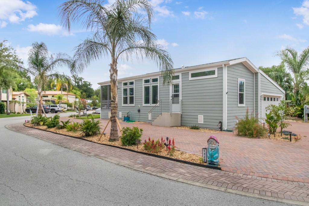 6820 Amanda Vista Circle, FL