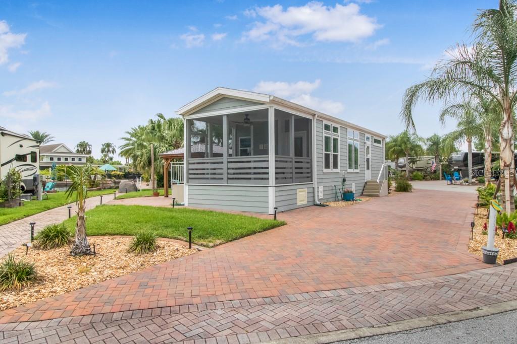 6820 Amanda Vista Circle, FL