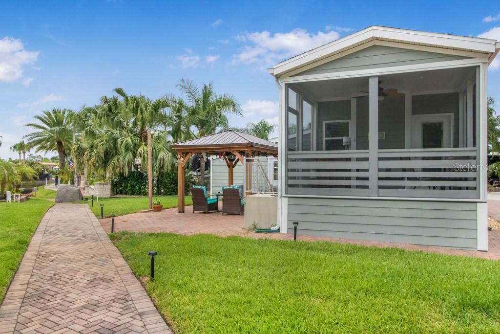 6820 Amanda Vista Circle, FL