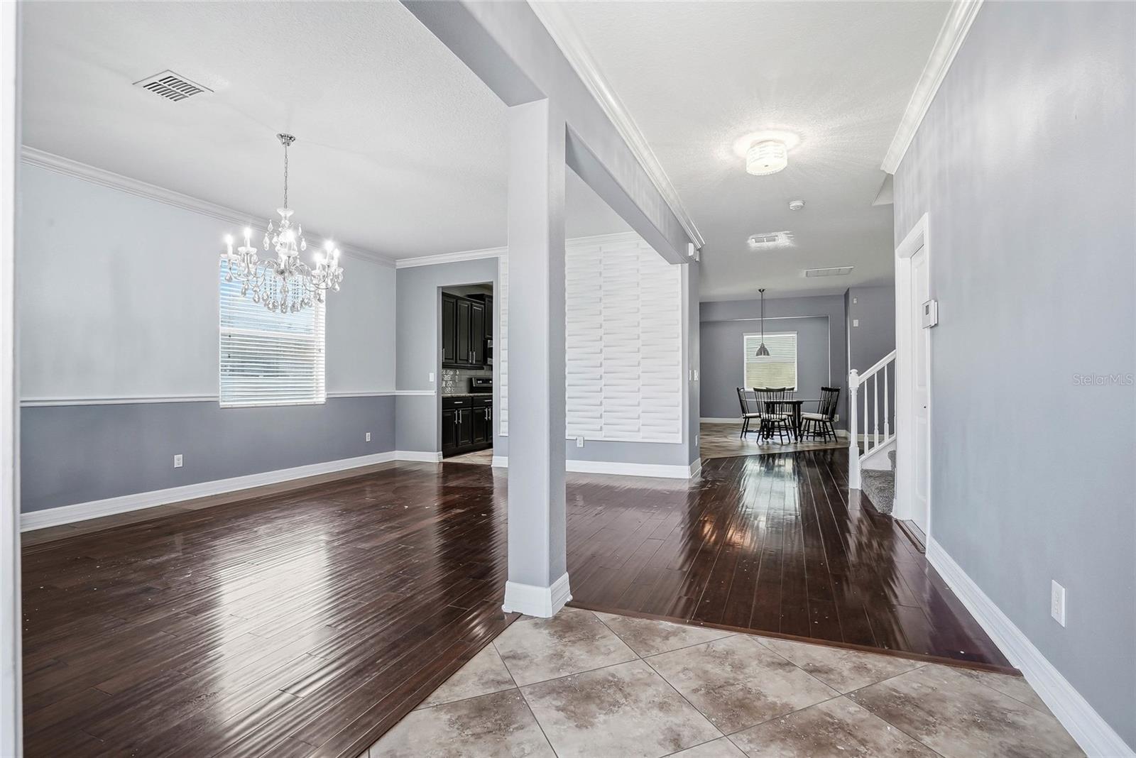 3987 Round Table Court, FL