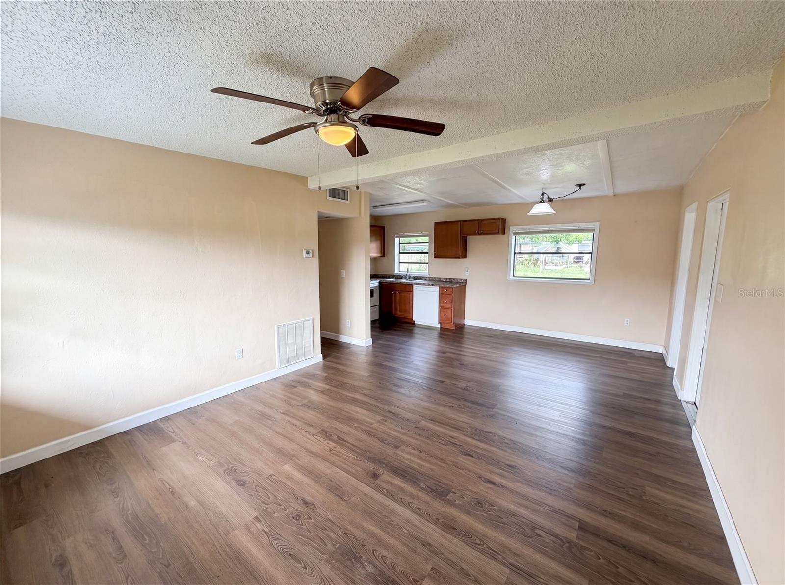 702 Solandra Drive, FL
