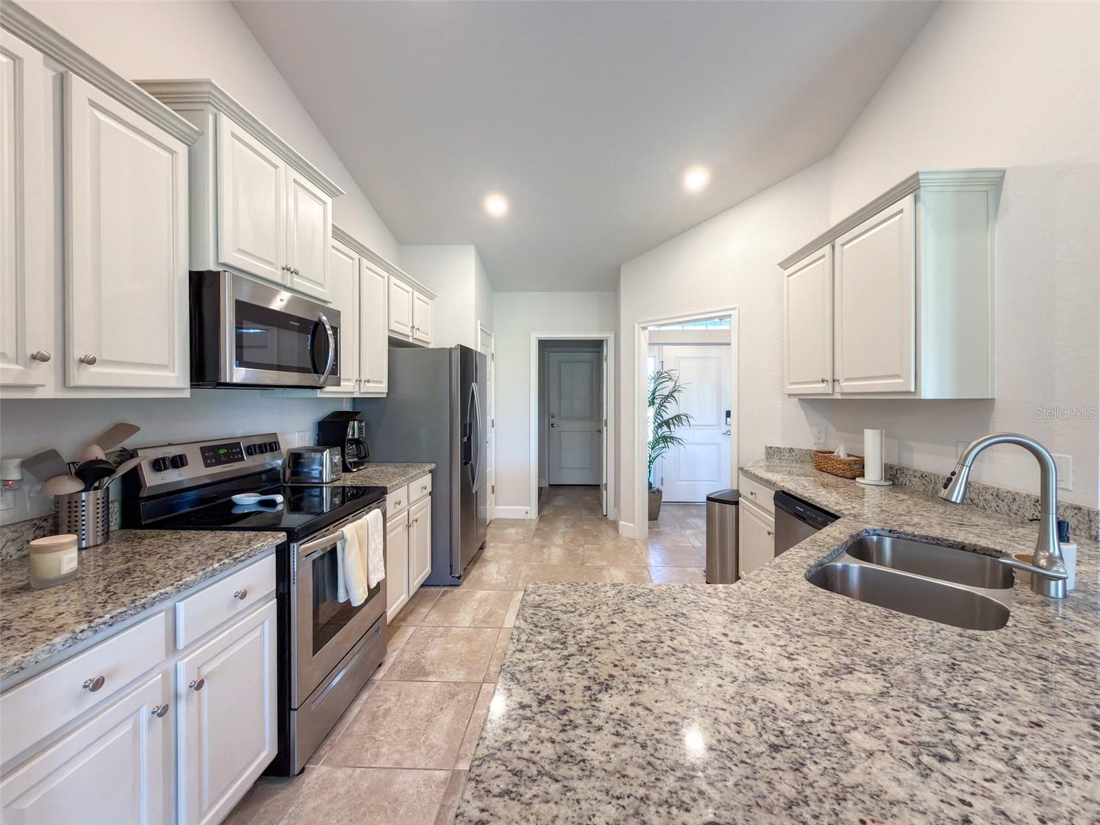 249 Rotonda Boulevard, FL