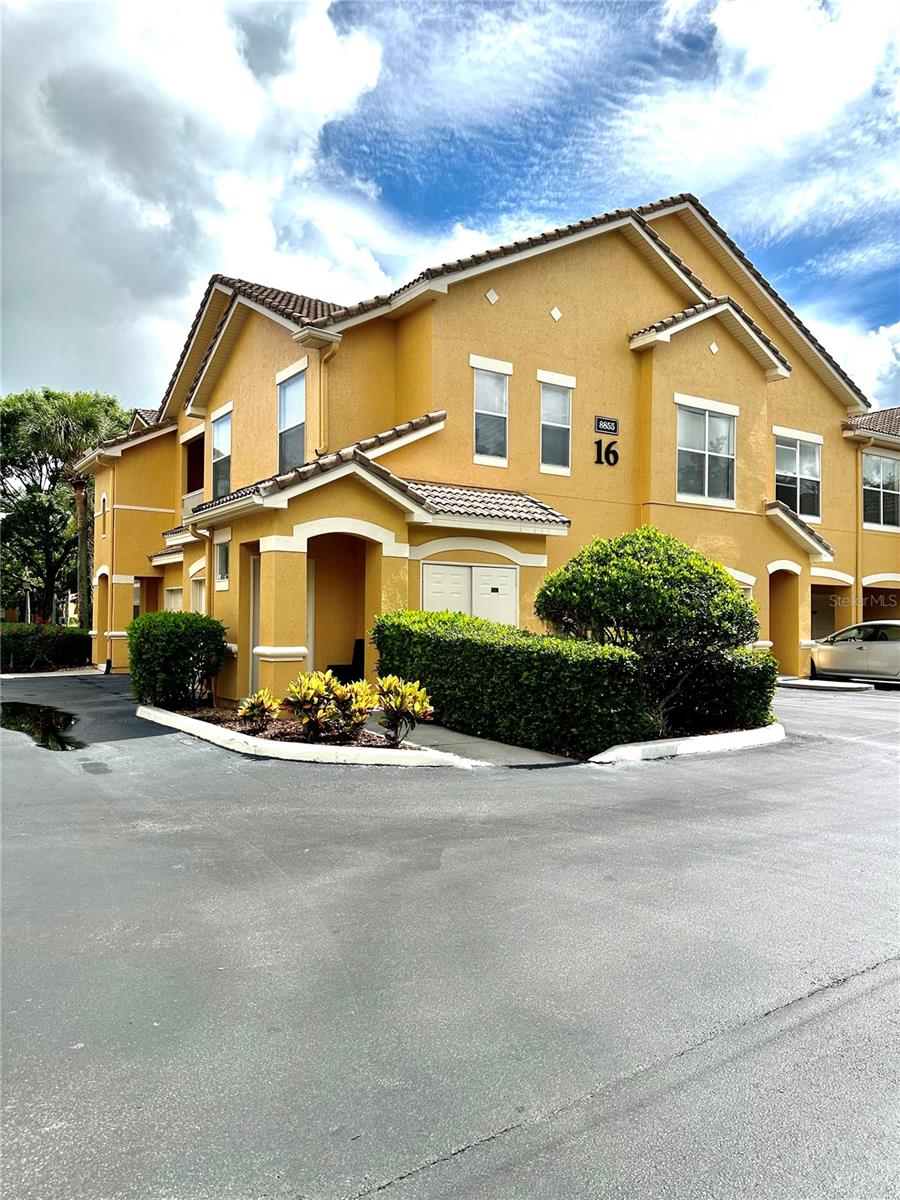 8855 Villa View Circle, FL