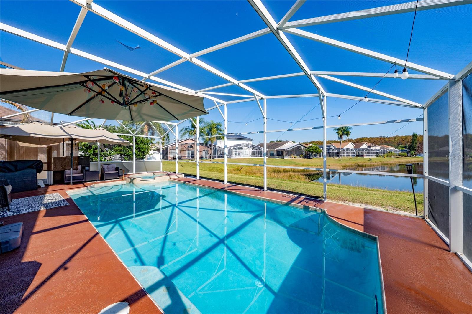 1611 Bridgeview Circle, FL