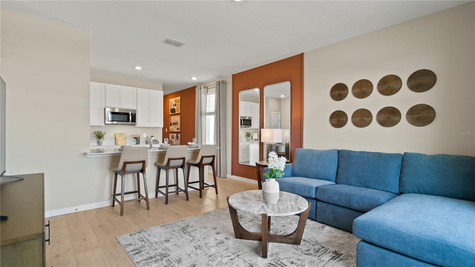 5485 Oasis Loop, FL