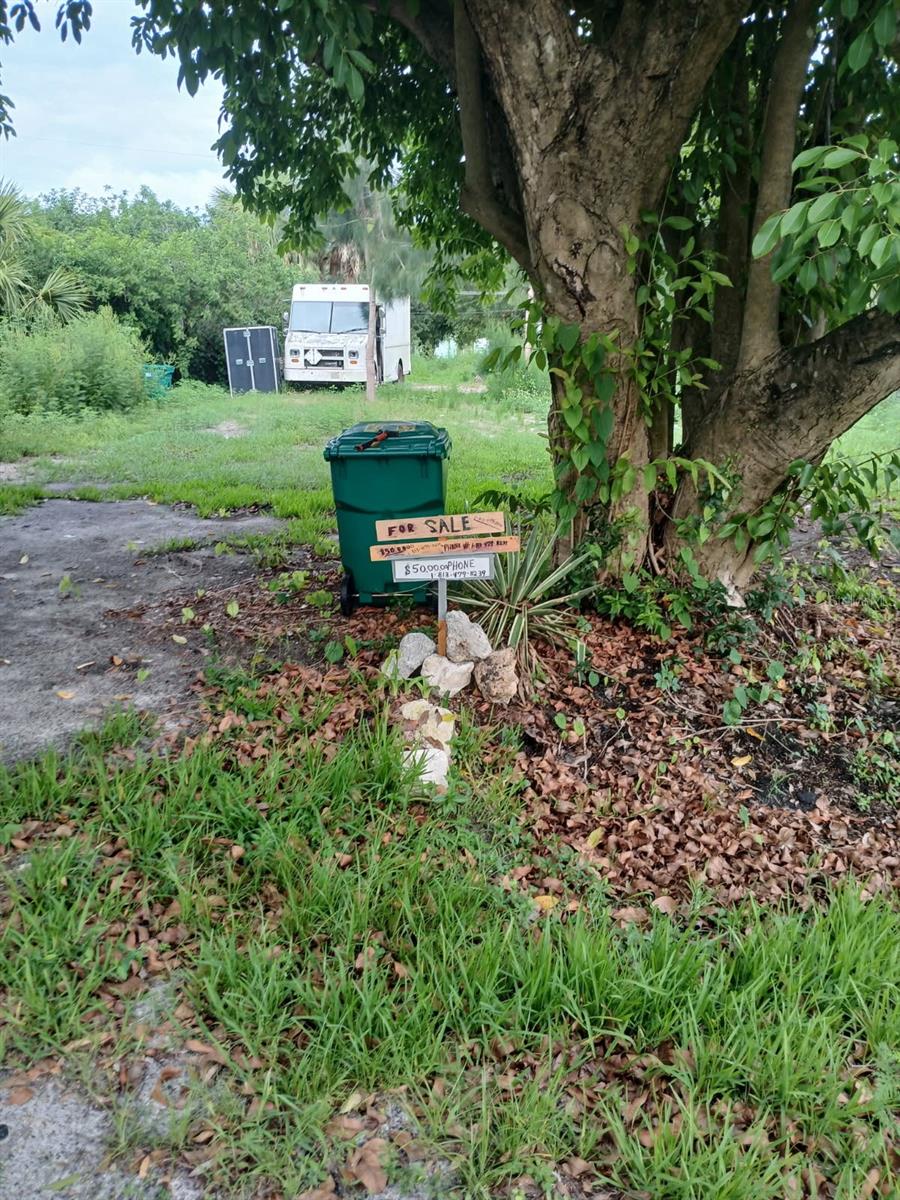 5498 Wilson Drive, FL