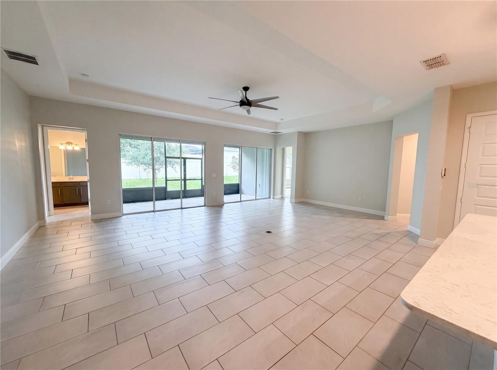 432 Nowell Loop, FL