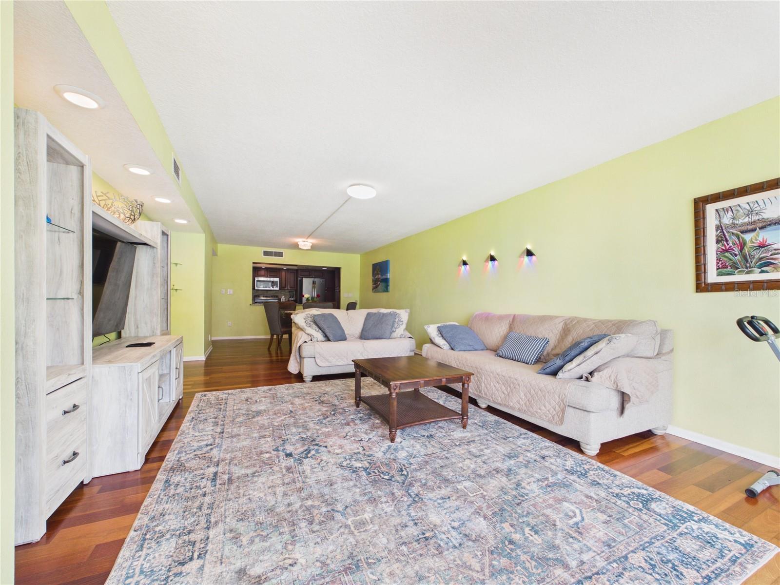 1400 Gulf Boulevard, FL
