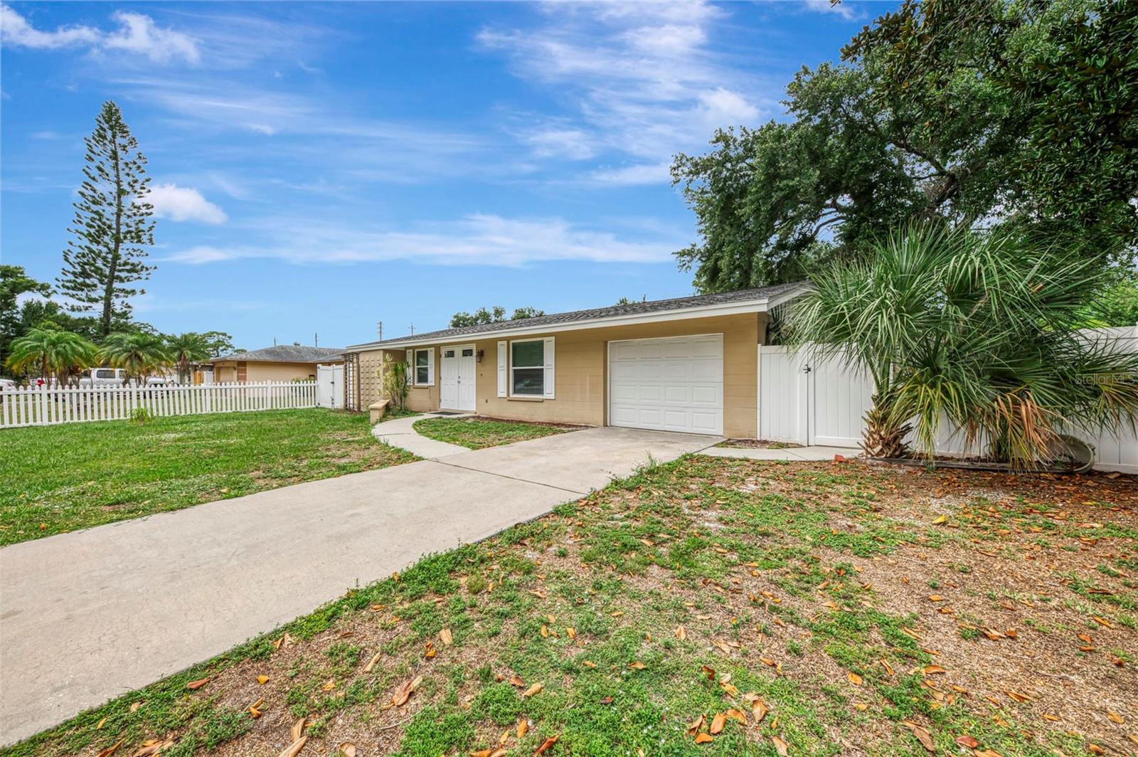 1110 Carmella Circle, FL