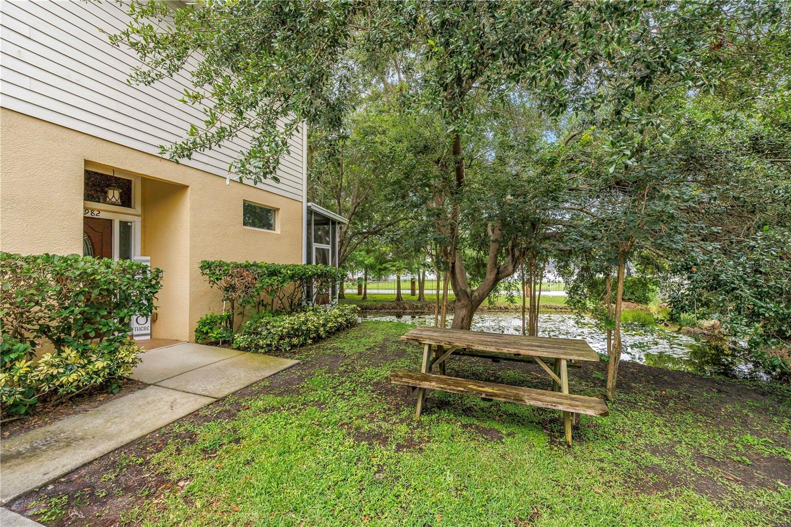 2982 Estancia Place, FL