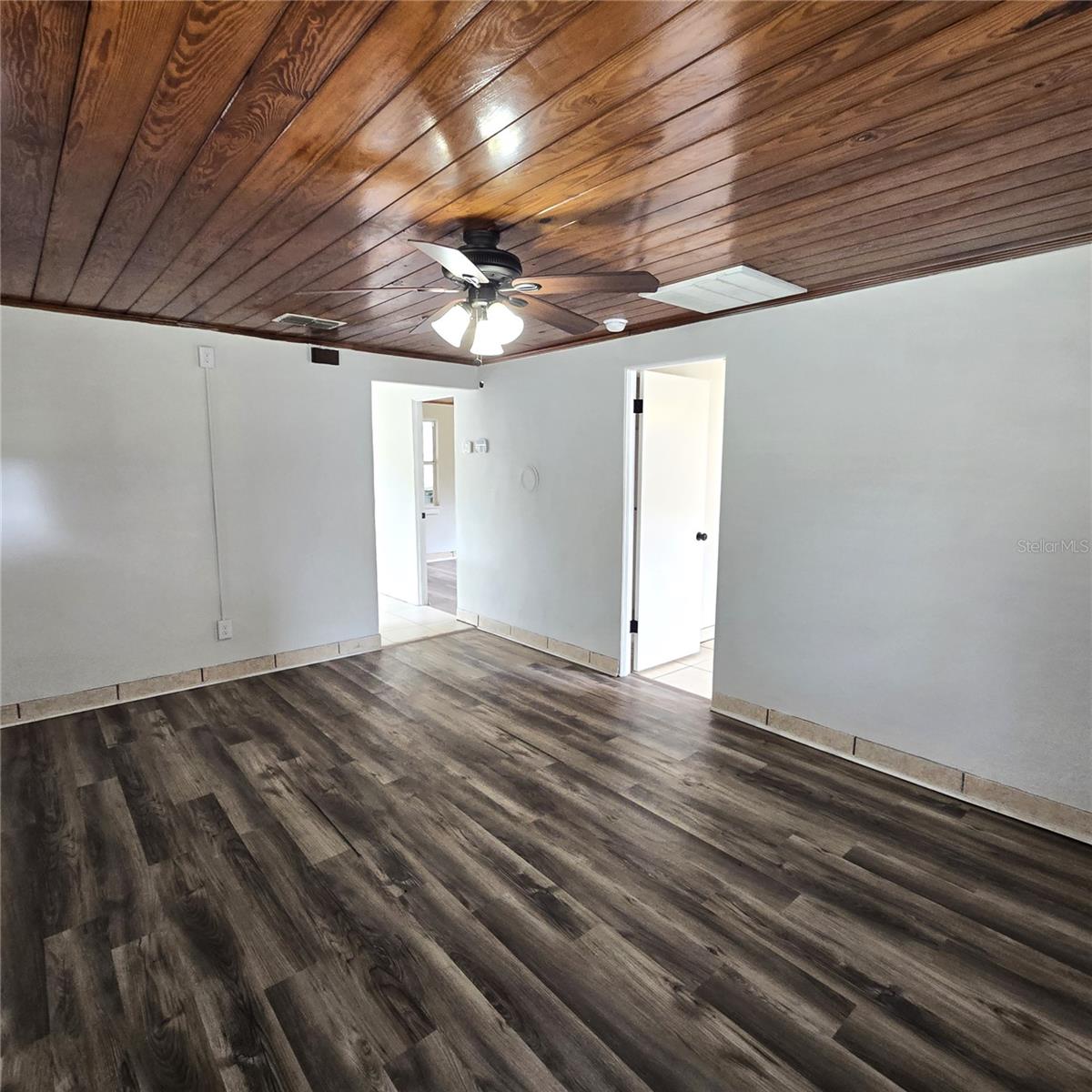 2710 Avenue J, FL