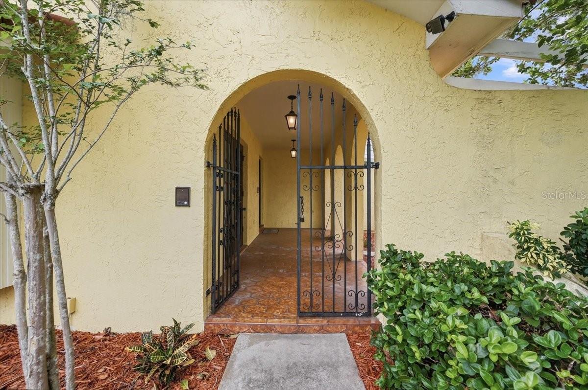 7026 Willow Run Loop, FL
