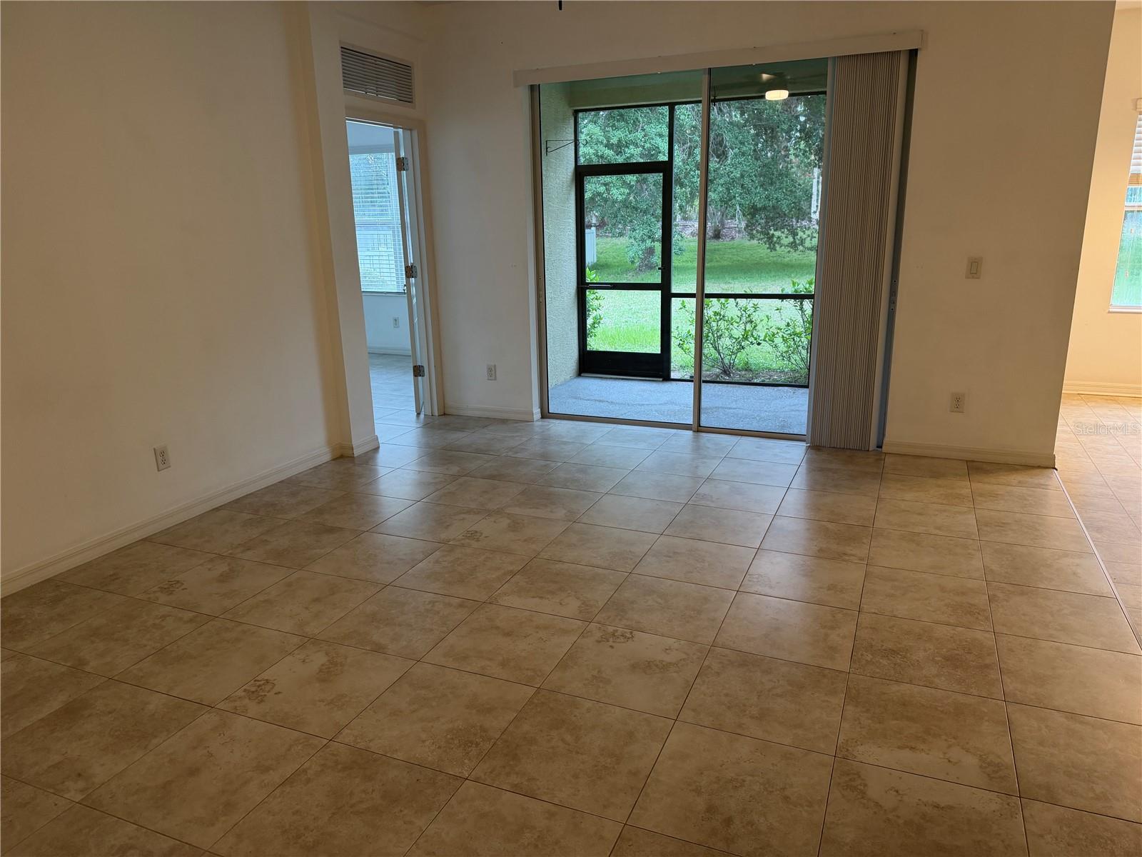 11858 Forest Park Circle, FL