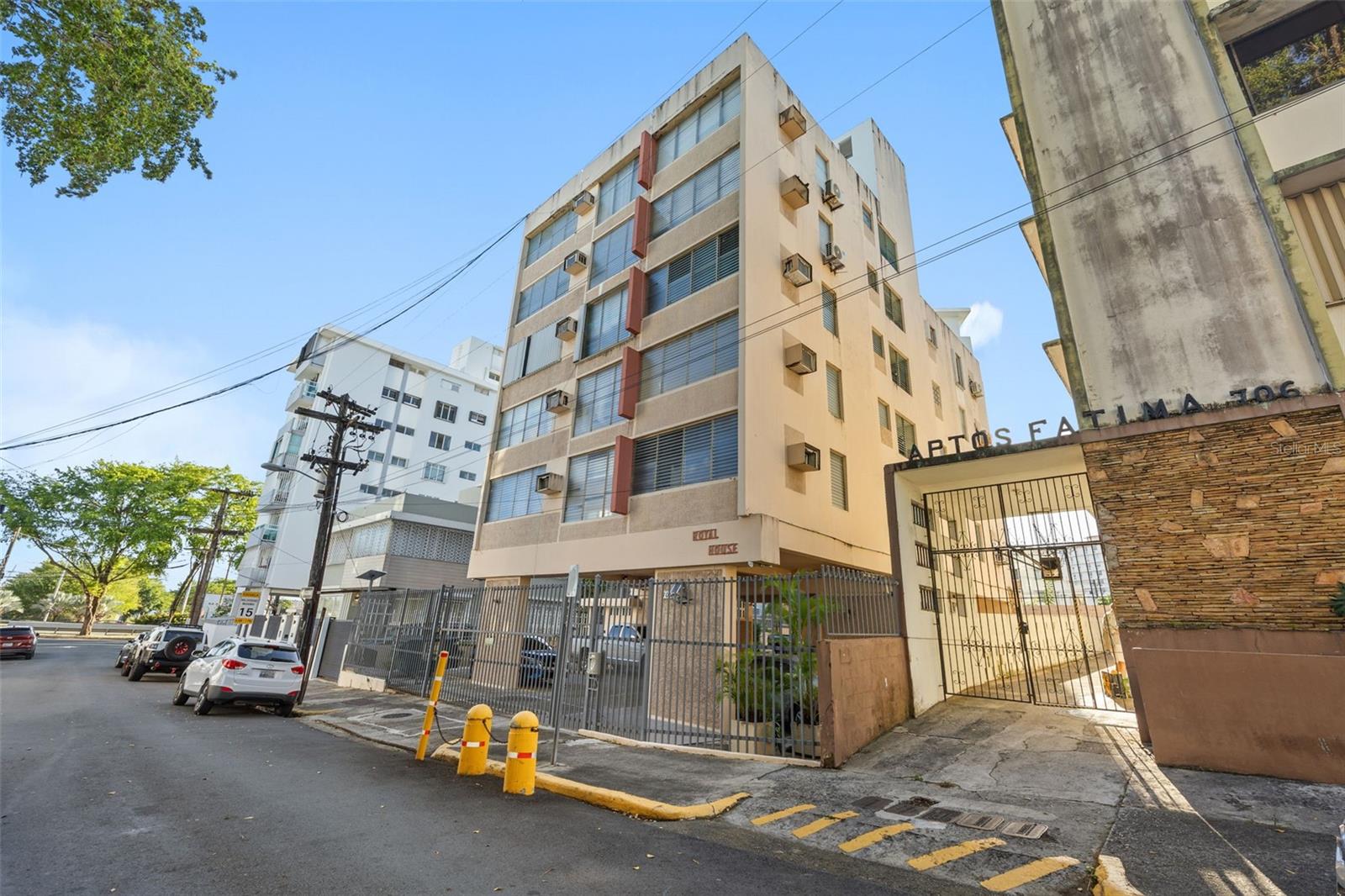 708 Calle Central Condominio Royal House, PR