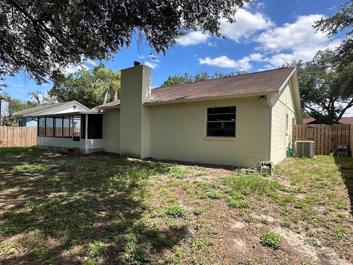 17644 Meadowbridge Drive, FL