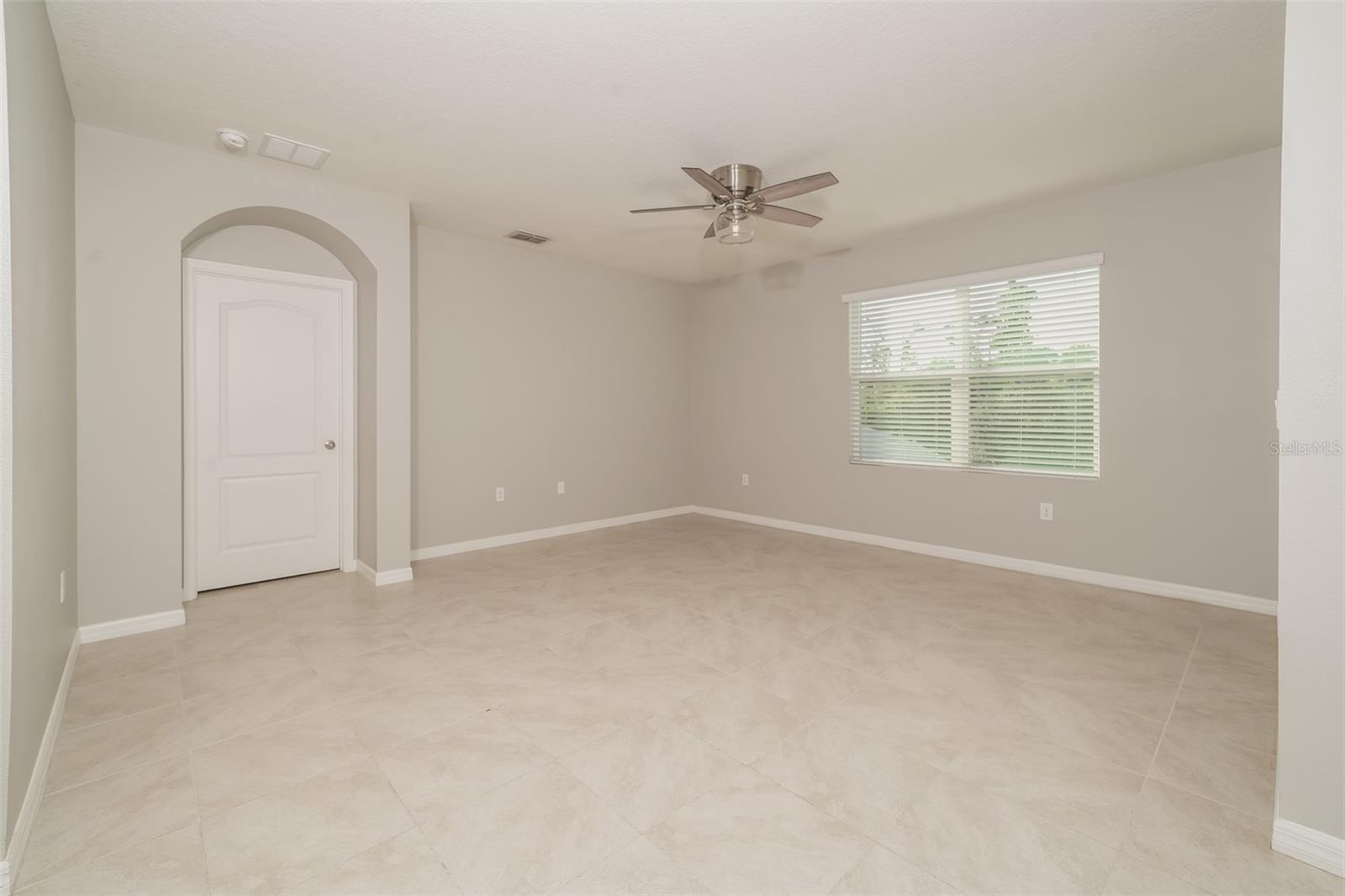 345 Summershore Drive, FL