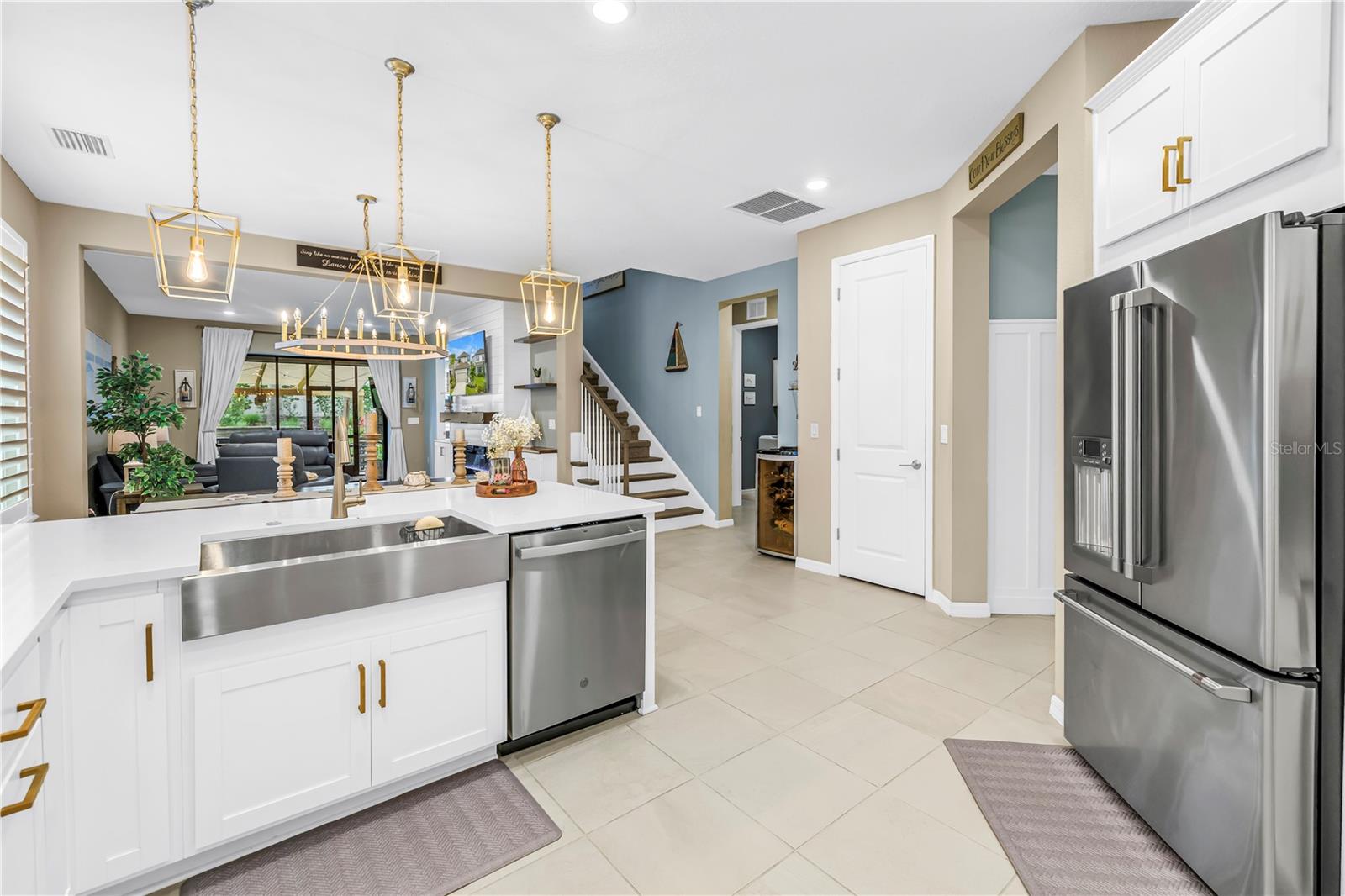 9240 Tequila Sunrise Drive, FL