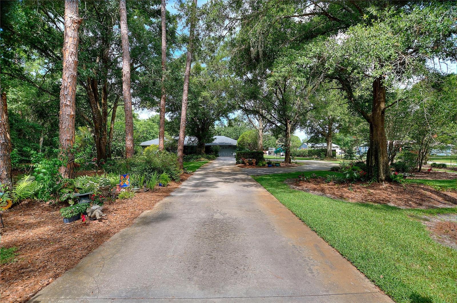 7 Lake Arrowhead Drive, FL